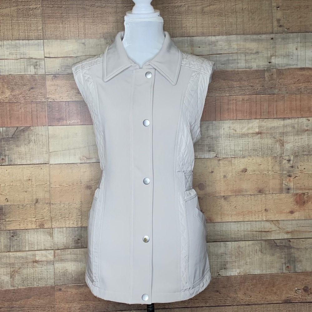 UBU Casual Women's Size L Lightweight Quilted Vest